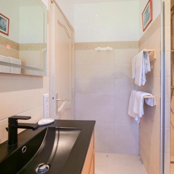 LOCATION DE VACANCES ET CHAMBRES D'HOTES SAINT-TROPEZ