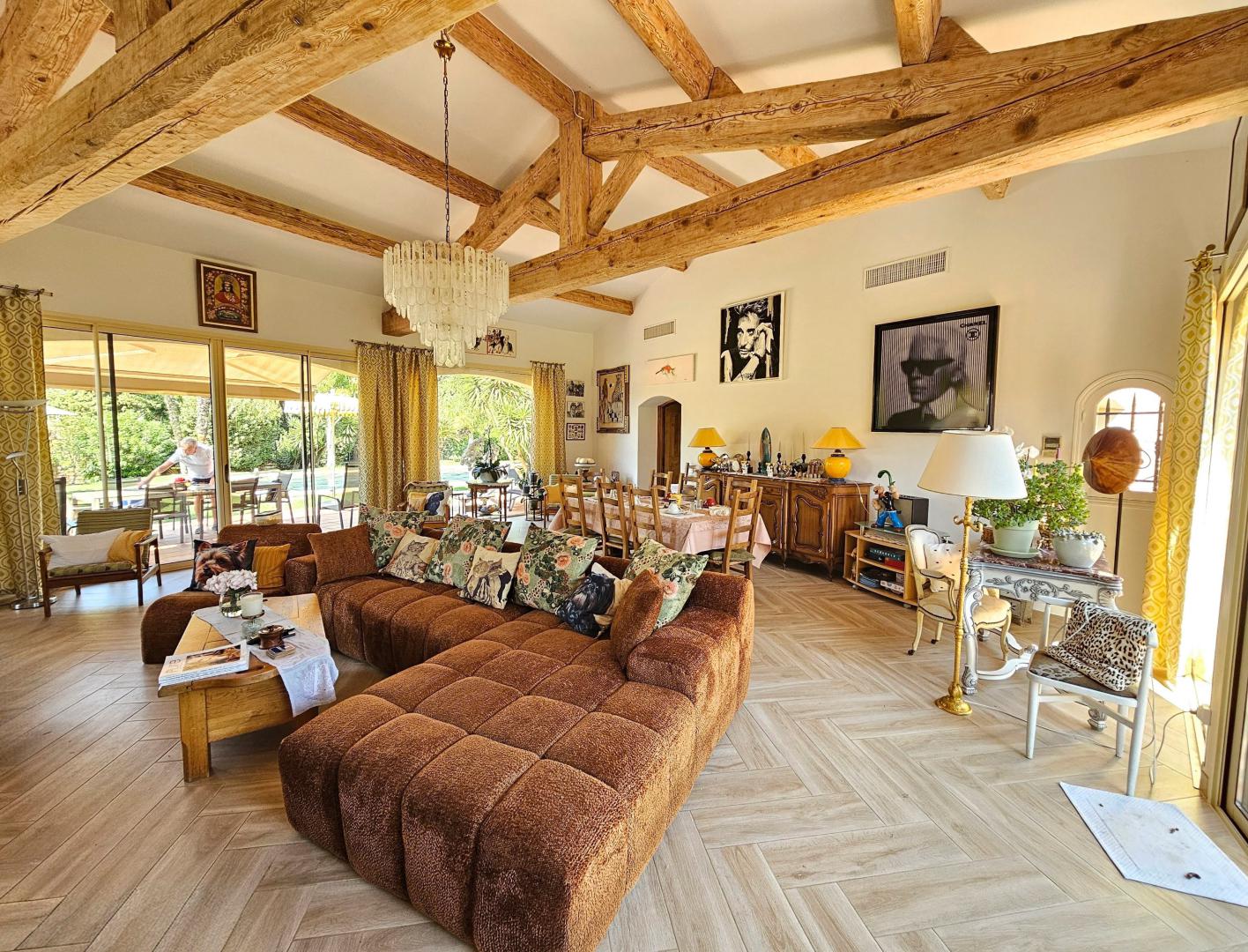 Le nouveau salon du la Villa ALizée à Saint-Tropez